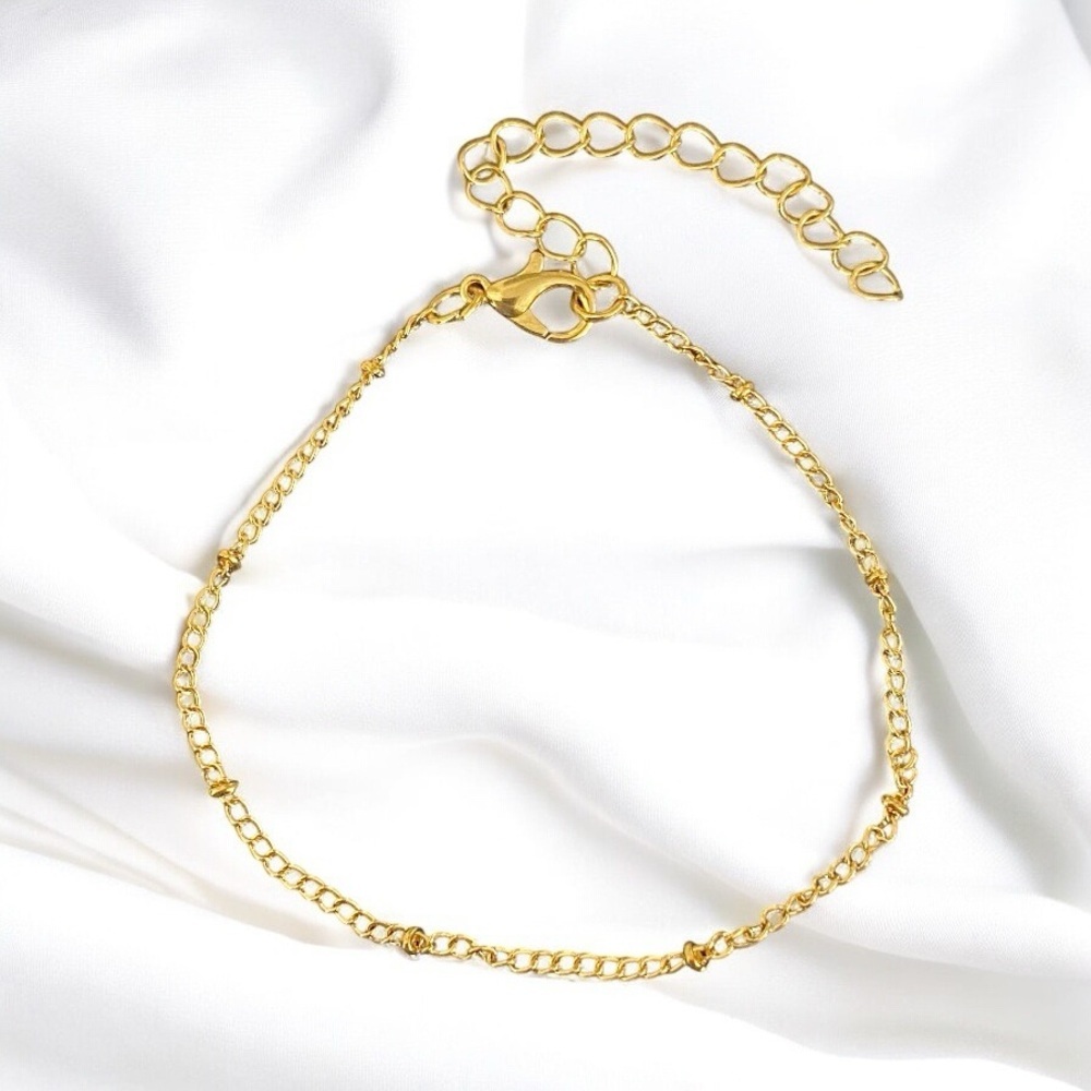 Fashion jewelry Gold plated women’s 6.7 inch satellite bracelet - Picture 2 of 4